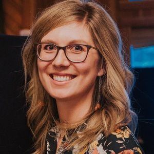 Meet your Posher, Carly